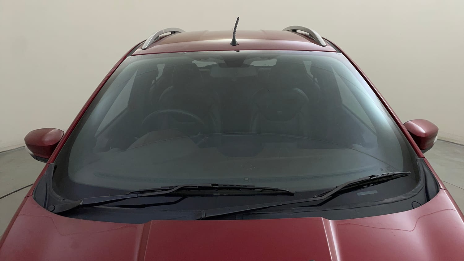 Used 2019 Ford Freestyle Titanium 1.2 Ti-VCT Petrol Manual exterior FRONT WINDSHIELD VIEW