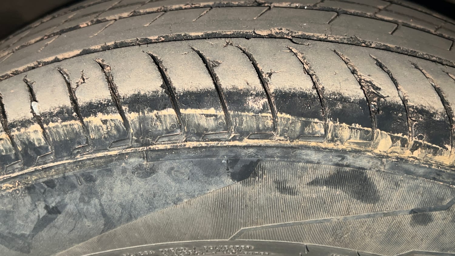 Used 2023 Hyundai Exter SX (O) 1.2 MT Petrol Manual tyres RIGHT FRONT TYRE TREAD VIEW