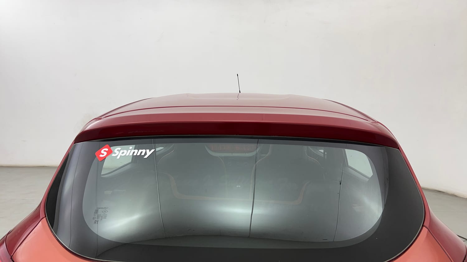Used 2016 Renault Kwid RXT Petrol Manual exterior BACK WINDSHIELD VIEW
