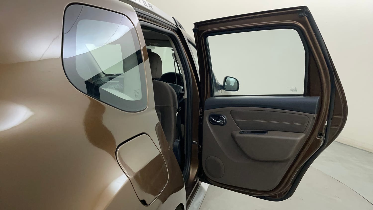 Used 2016 Renault Duster 110 PS RXZ 4X2 MT Diesel Diesel Manual interior RIGHT REAR DOOR OPEN VIEW