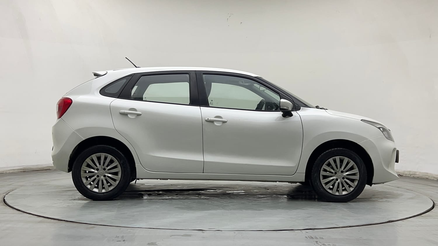 Used 2021 Maruti Suzuki Baleno Delta Petrol+CNG (Outside Fitted) Cng Manual exterior RIGHT SIDE VIEW