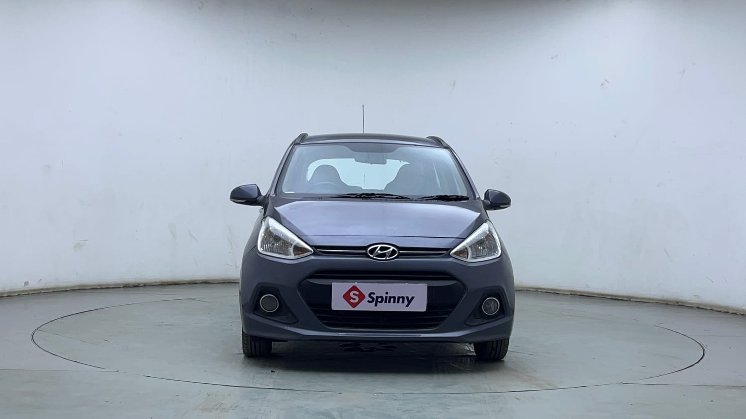 Used 2016 Hyundai Grand i10 Asta AT 1.2 Kappa VTVT Petrol Automatic exterior FRONT VIEW