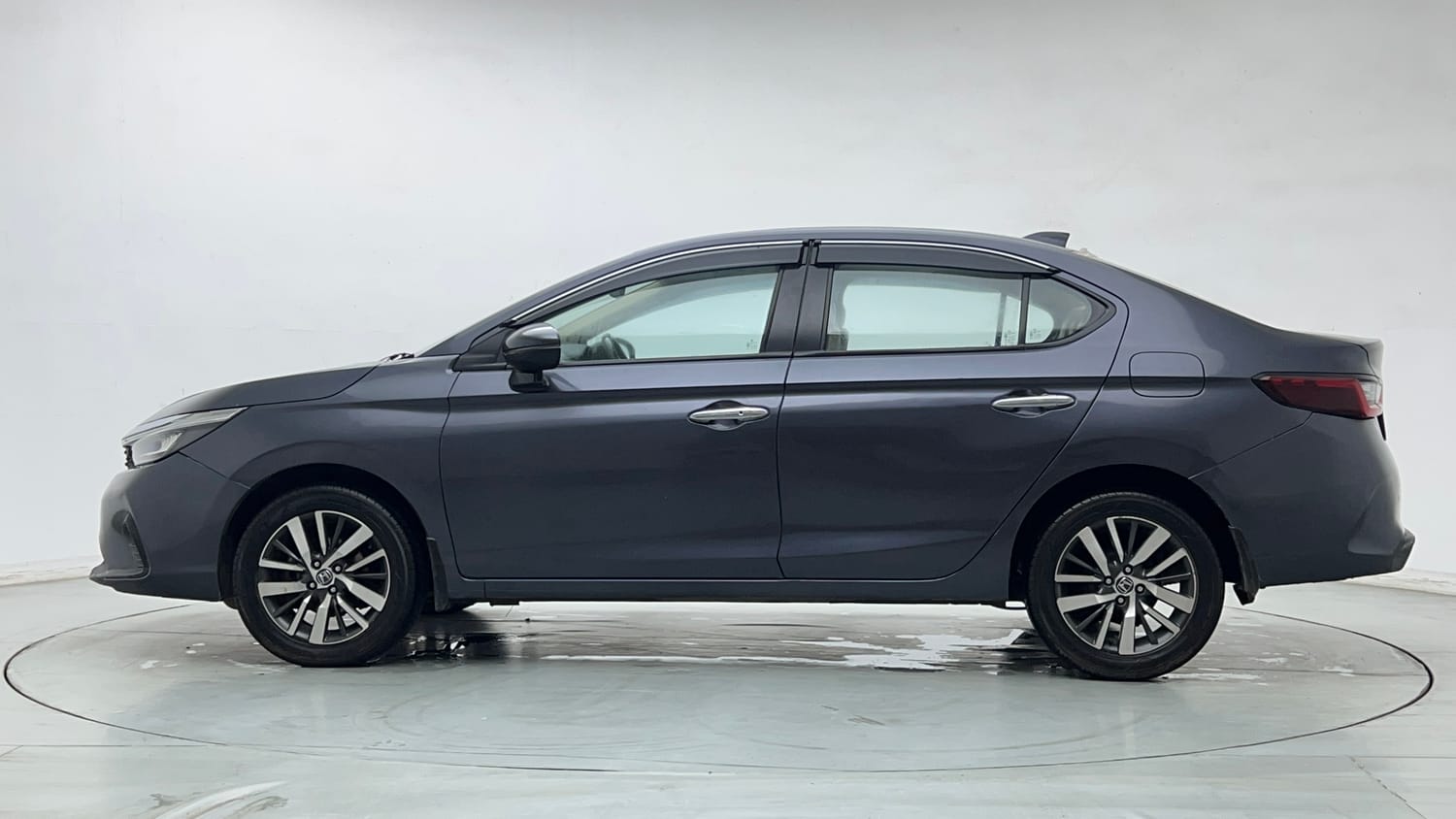 Used 2022 Honda City ZX CVT Petrol Petrol Automatic exterior LEFT SIDE VIEW