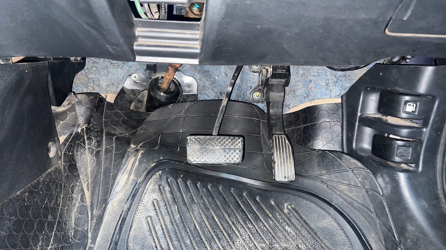 Used 2016 Honda City VX CVT Petrol Automatic interior PEDALS VIEW