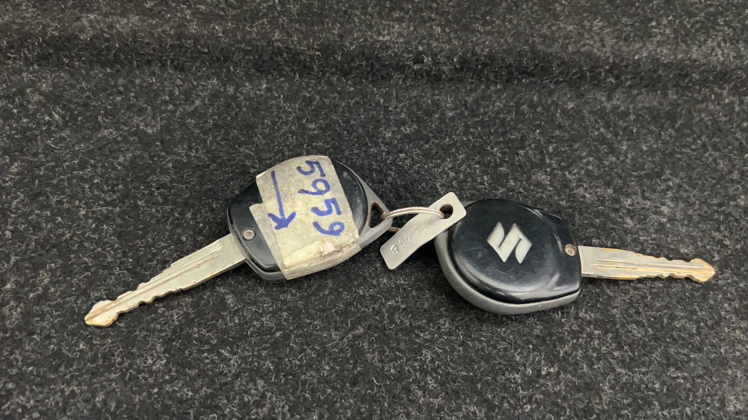 Used 2016 Maruti Suzuki Swift VXi Petrol Manual extra CAR KEY VIEW