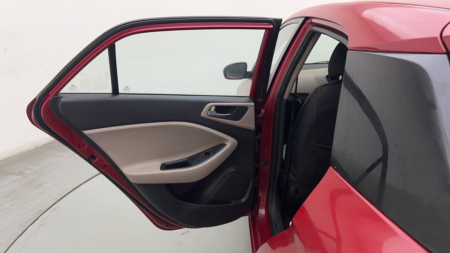 Used 2015 Hyundai Elite i20 Sportz 1.2 Petrol Manual interior LEFT REAR DOOR OPEN VIEW