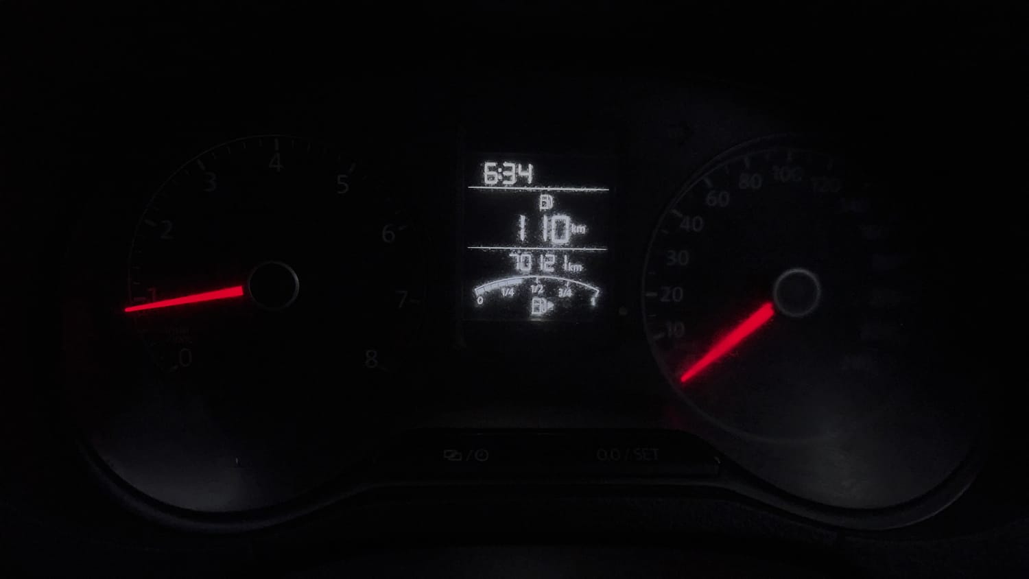 Used 2015 Volkswagen Polo Comfortline 1.2L (P) Petrol Manual interior CLUSTERMETER VIEW
