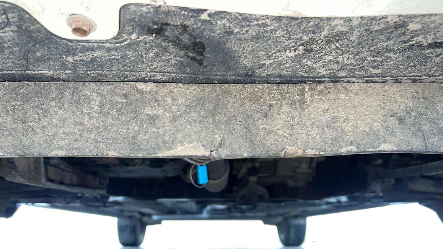 Used 2020 Tata Altroz XZ Petrol Petrol Manual extra FRONT LEFT UNDERBODY VIEW