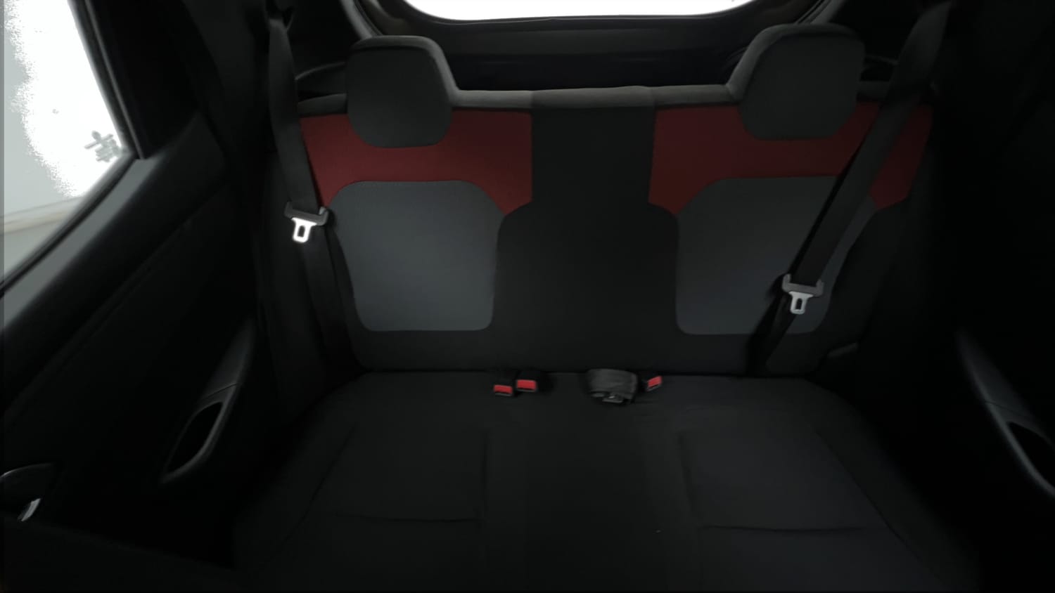 Used 2019 Renault Kwid RXT (O) 1.0 SCE Edition Petrol Manual interior REAR SEAT CONDITION VIEW