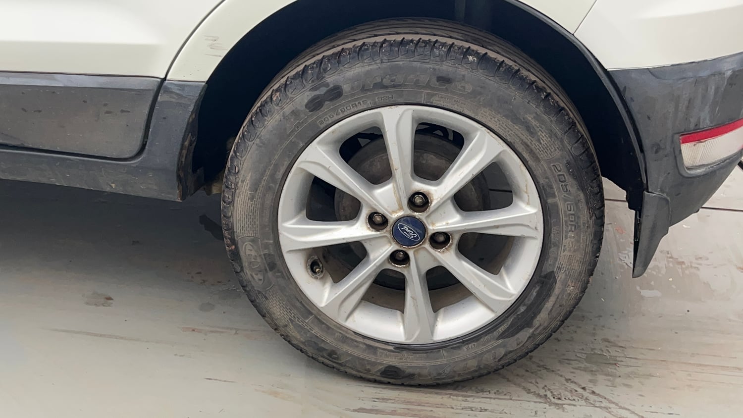 Used 2019 Ford EcoSport Titanium 1.5L Ti-VCT Petrol Manual tyres LEFT REAR TYRE RIM VIEW