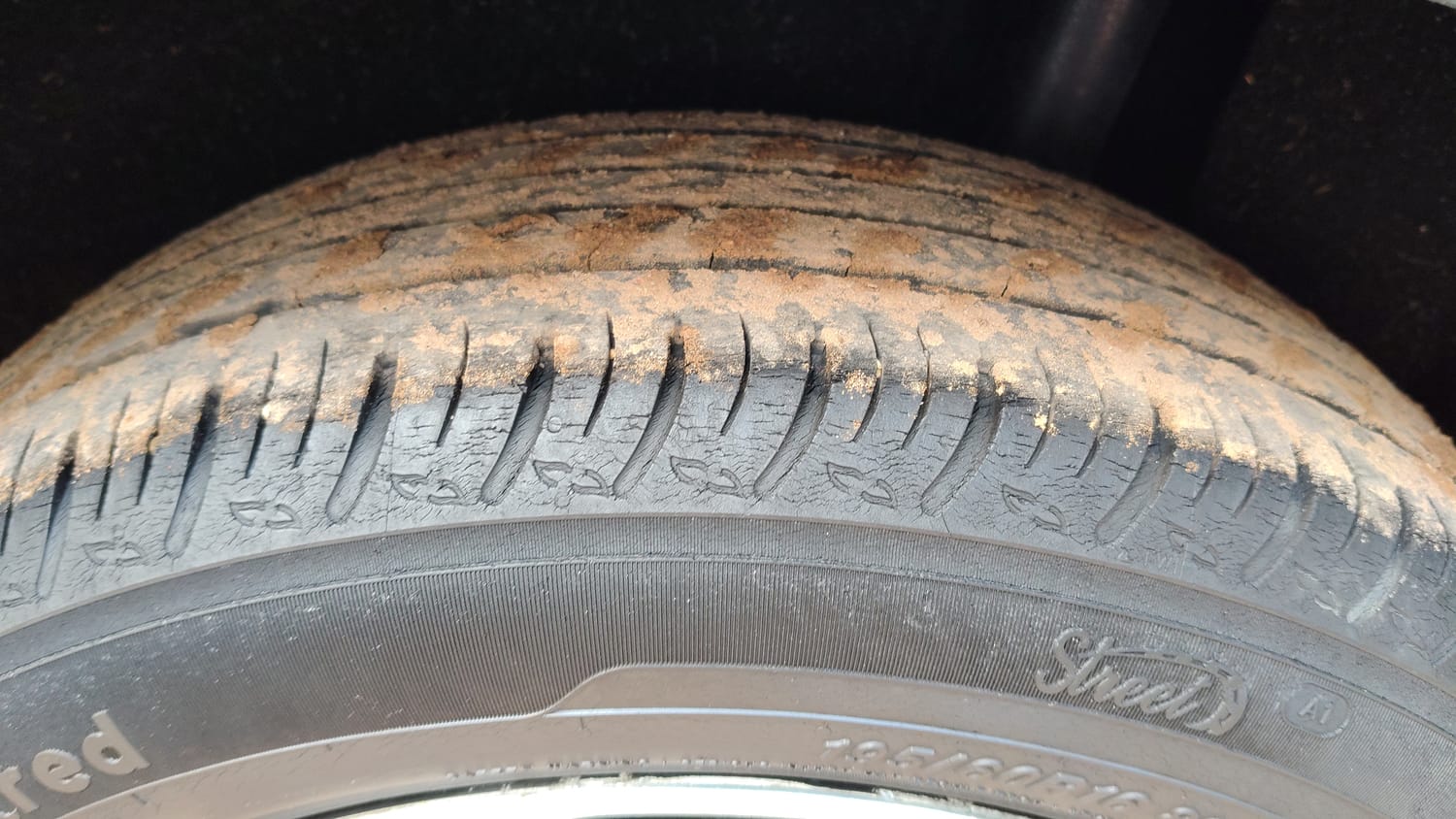 Used 2020 Maruti Suzuki Baleno Alpha Automatic Petrol Automatic tyres LEFT REAR TYRE TREAD VIEW