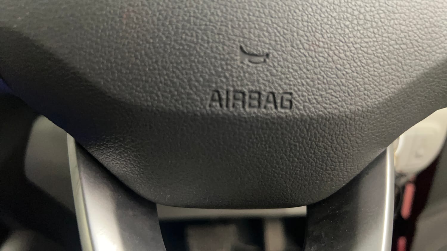 Used 2022 Hyundai Grand i10 Nios Sportz AMT 1.2 Kappa VTVT Petrol Automatic top_features Airbags