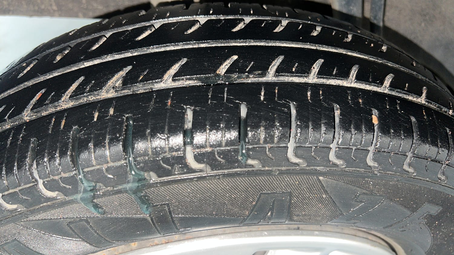 Used 2018 Renault Kwid 1.0 RXL Petrol Manual tyres RIGHT REAR TYRE TREAD VIEW