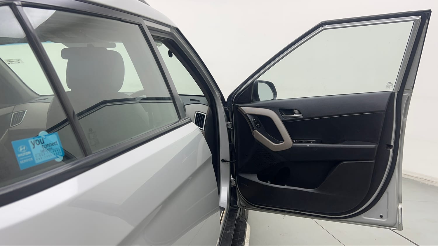 Used 2015 Hyundai Creta 1.6 SX Plus Petrol Petrol Manual interior RIGHT FRONT DOOR OPEN VIEW