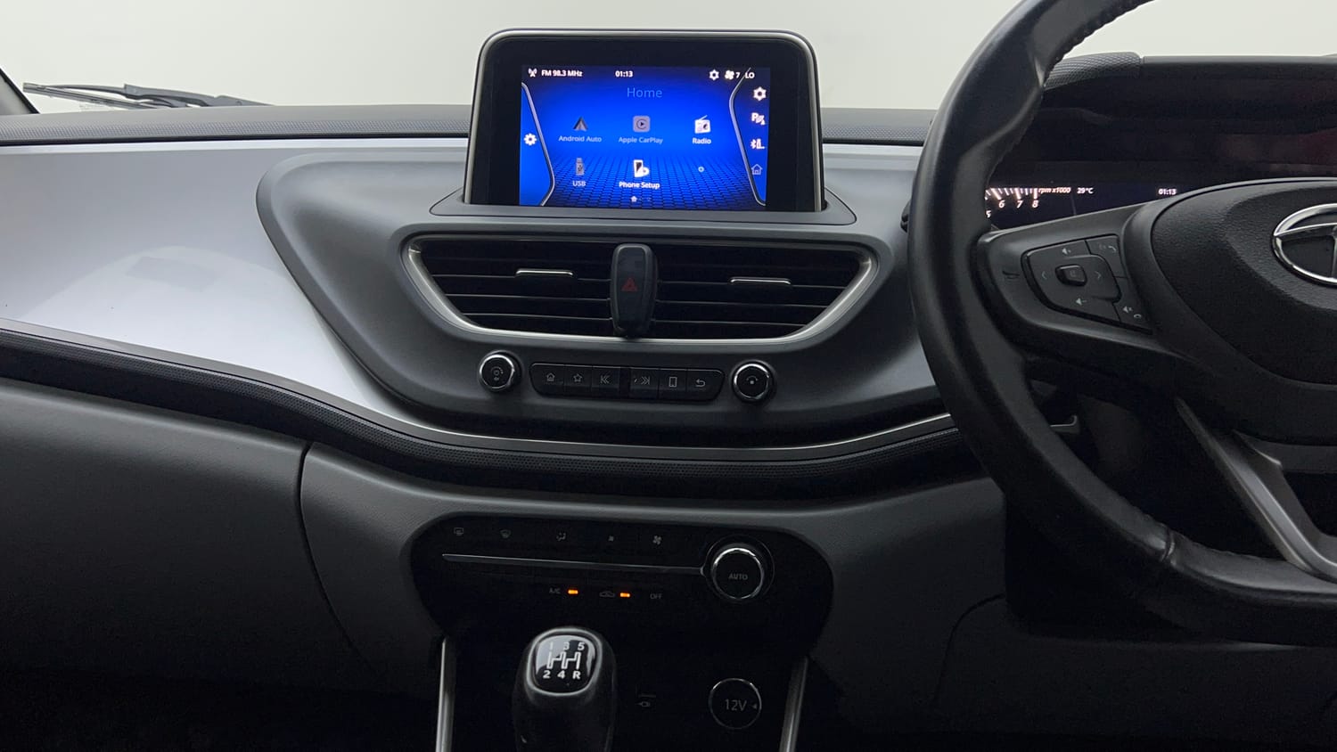 Used 2020 Tata Altroz XZ Petrol Petrol Manual interior MUSIC SYSTEM & AC CONTROL VIEW