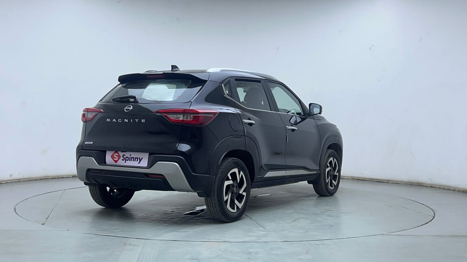 Used 2023 Nissan Magnite XV Premium Turbo Petrol Manual exterior RIGHT REAR CORNER VIEW
