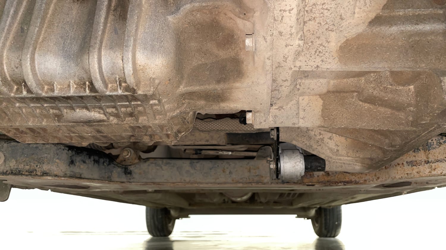 Used 2013 Ford Figo Duratec Petrol EXI 1.2 Petrol Manual extra FRONT LEFT UNDERBODY VIEW