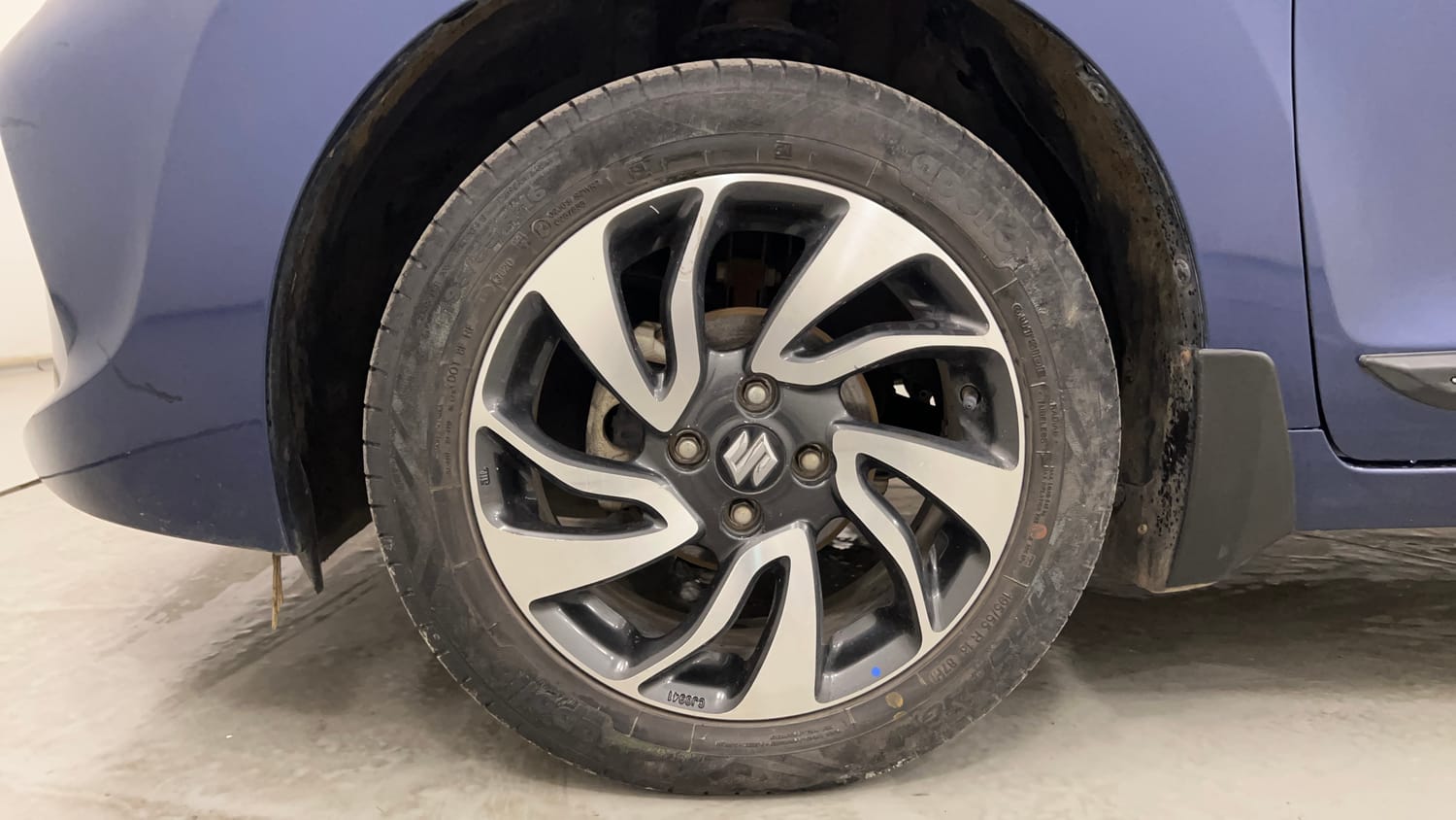 Used 2020 Maruti Suzuki Baleno Zeta Petrol Manual tyres LEFT FRONT TYRE RIM VIEW