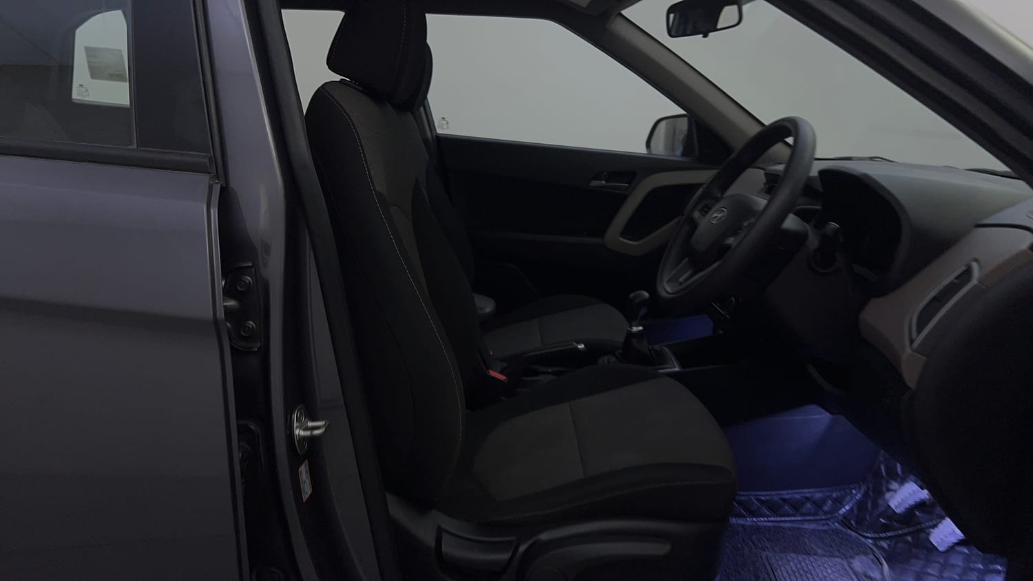 Used 2017 Hyundai Creta 1.6 SX Plus Petrol Petrol Manual interior RIGHT SIDE FRONT DOOR CABIN VIEW