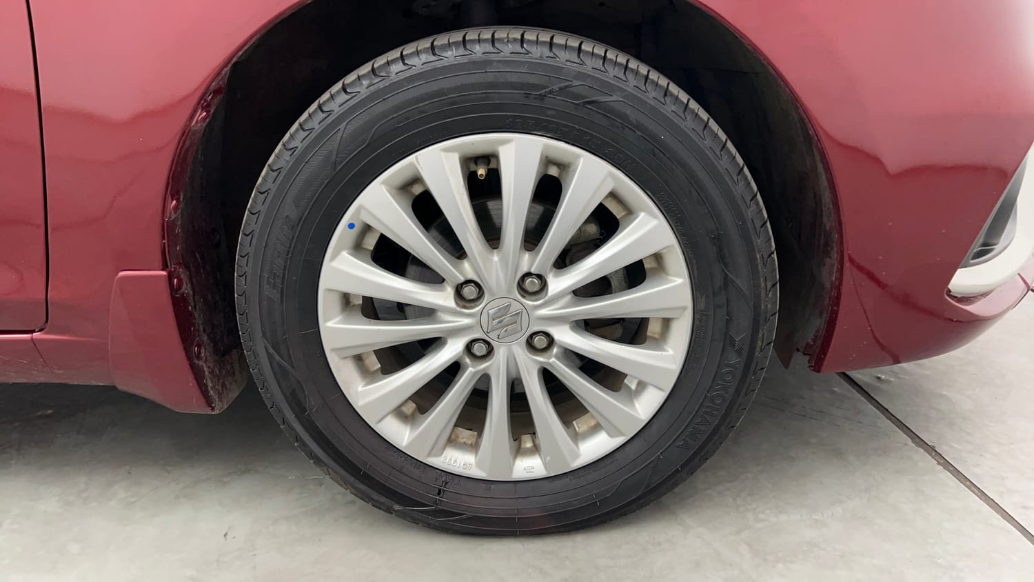 Used 2023 Maruti Suzuki Ciaz Zeta 1.5 Petrol Manual tyres RIGHT FRONT TYRE RIM VIEW
