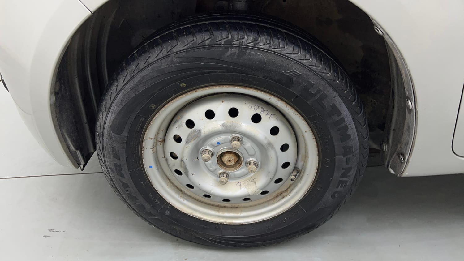 Used 2020 Maruti Suzuki Wagon R LXi 1.0 CNG Cng Manual tyres LEFT FRONT TYRE RIM VIEW