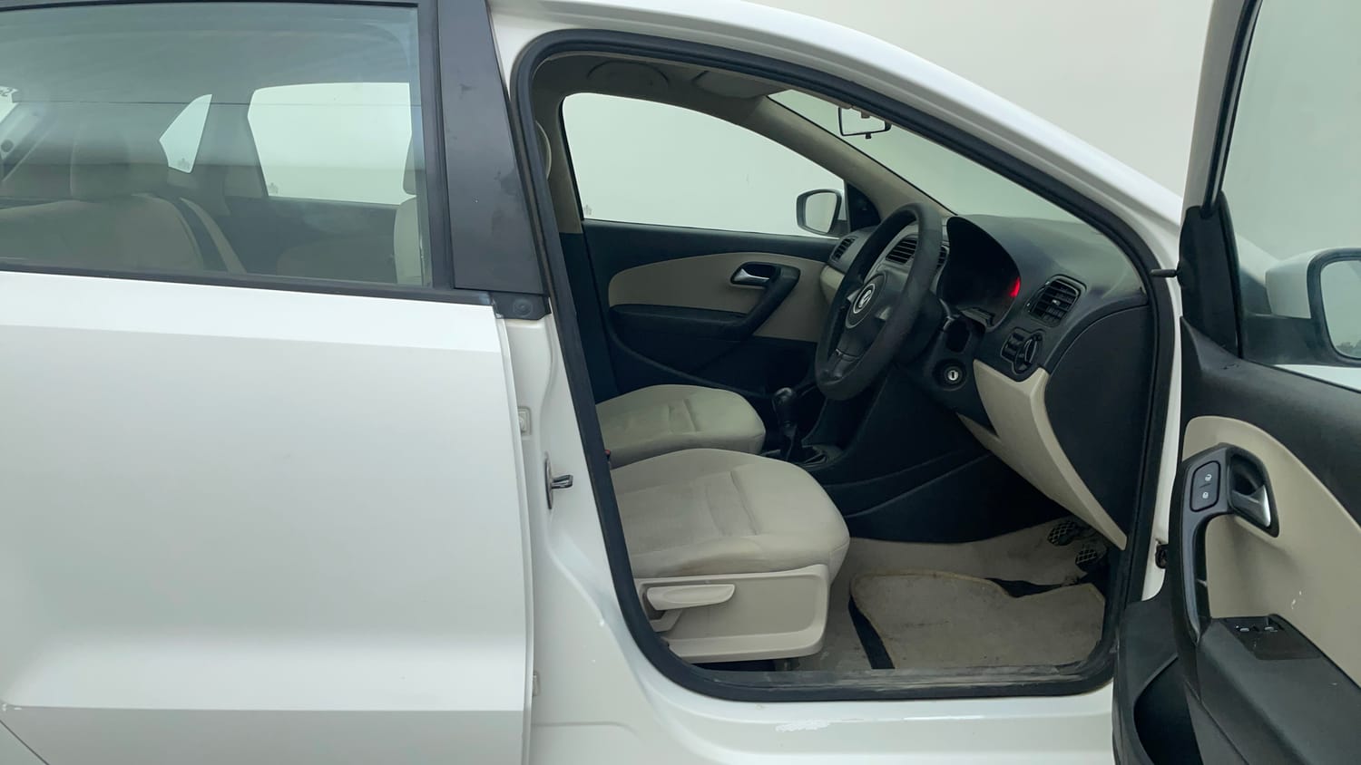 Used 2013 Volkswagen Polo Trendline 1.2L (P) Petrol Manual interior RIGHT SIDE FRONT DOOR CABIN VIEW