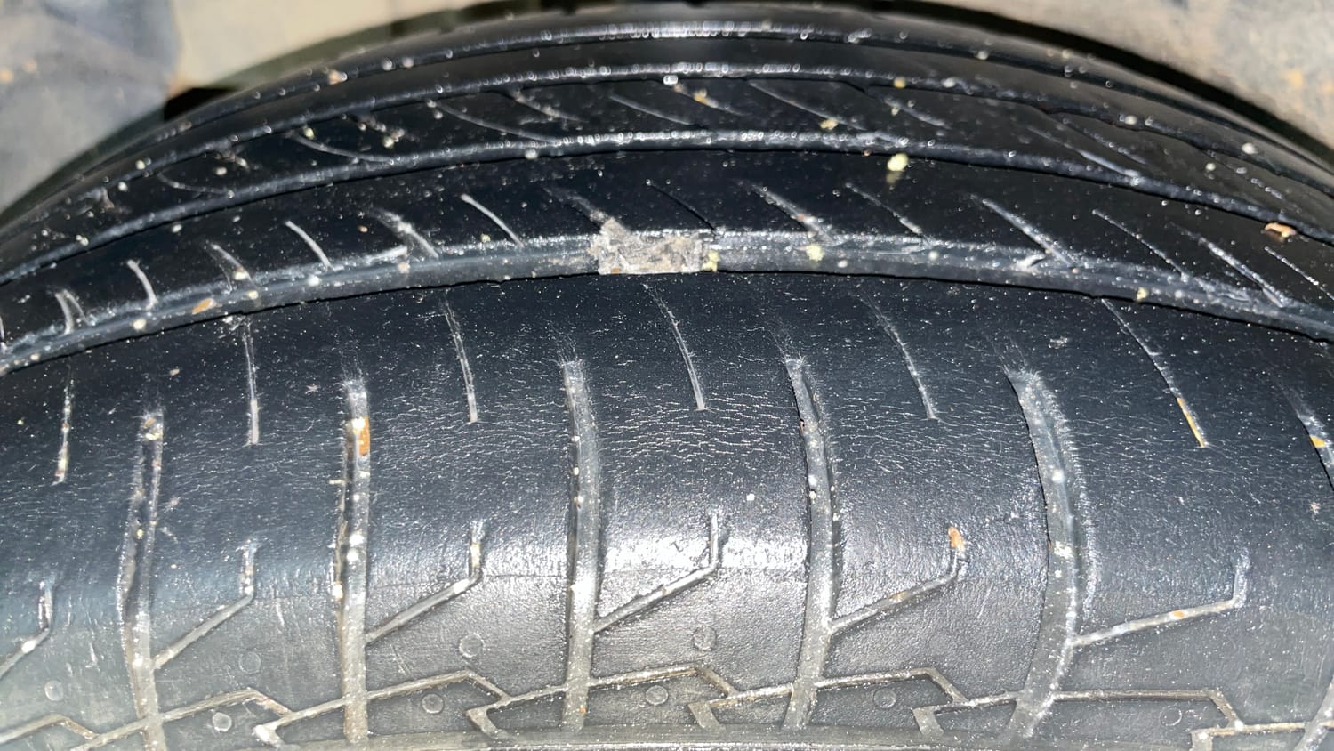 Used 2020 Tata Nexon XM Petrol Manual tyres RIGHT REAR TYRE TREAD VIEW