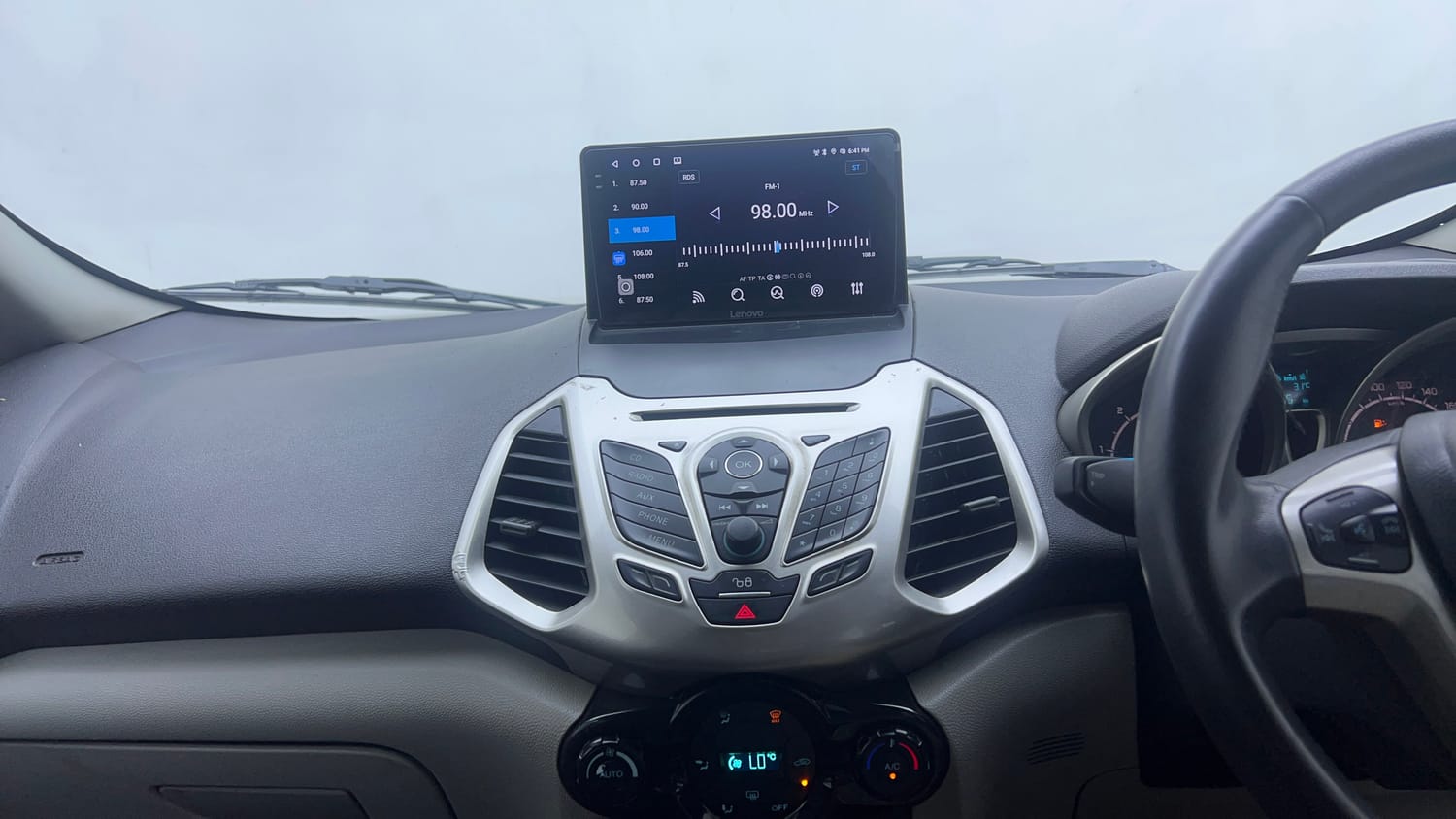 Used 2014 Ford EcoSport Titanium 1.5 TDCi Diesel Manual interior MUSIC SYSTEM & AC CONTROL VIEW