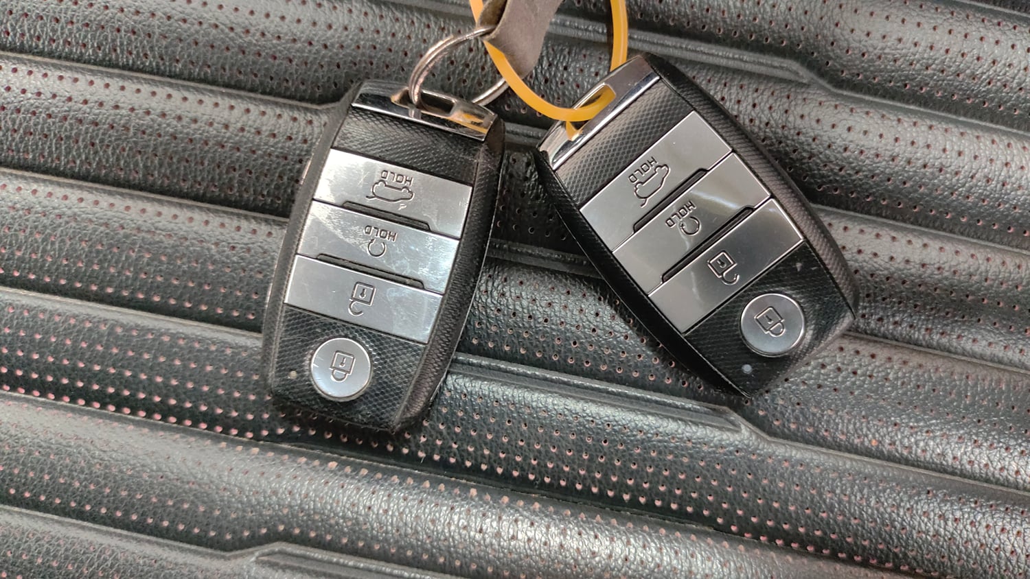 Used 2020 Kia Sonet GTX Plus 1.5 AT Diesel Automatic extra CAR KEY VIEW