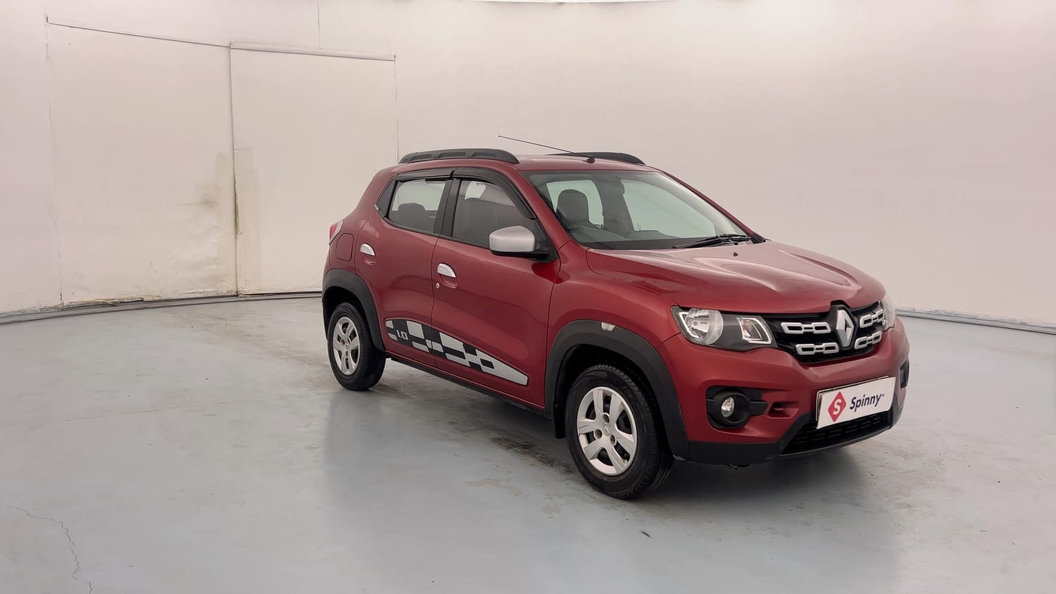 Used 2018 Renault Kwid RXT (O) 1.0 SCE Edition Petrol Manual exterior RIGHT FRONT CORNER VIEW