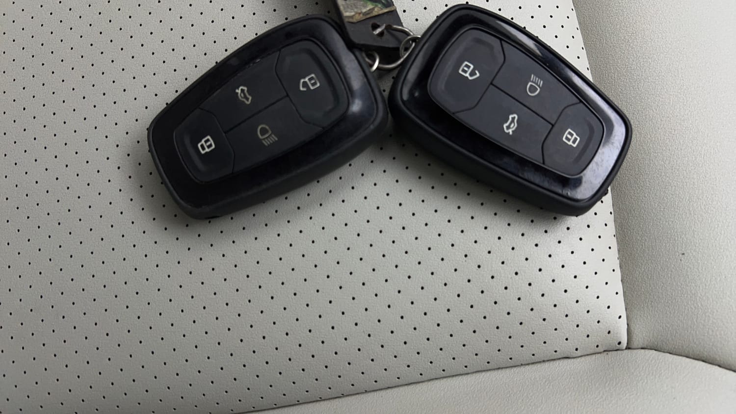 Used 2024 Tata Tigor XZA Plus iCNG Cng Automatic extra CAR KEY VIEW
