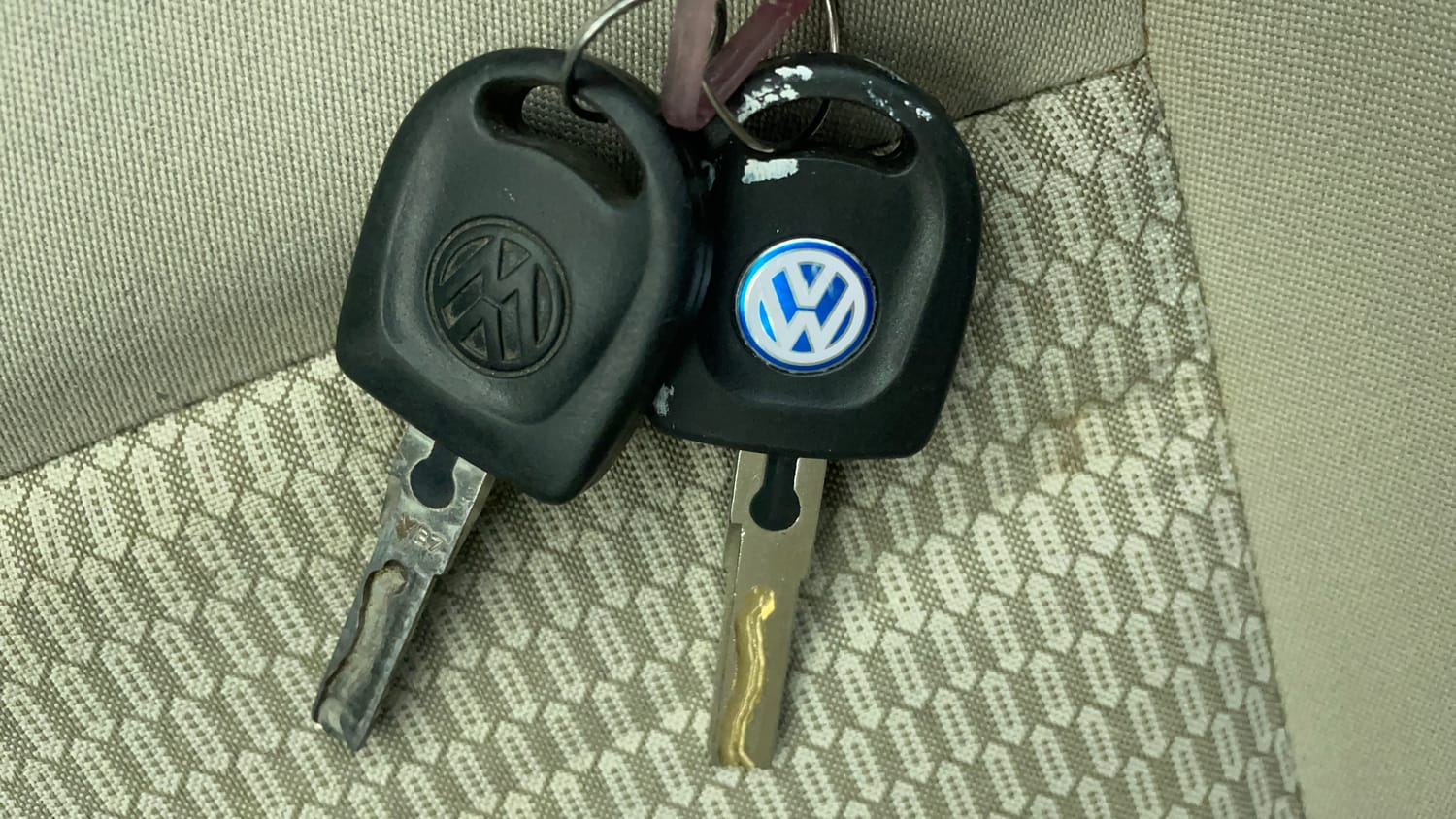 Used 2013 Volkswagen Polo Trendline 1.2L (P) Petrol Manual extra CAR KEY VIEW