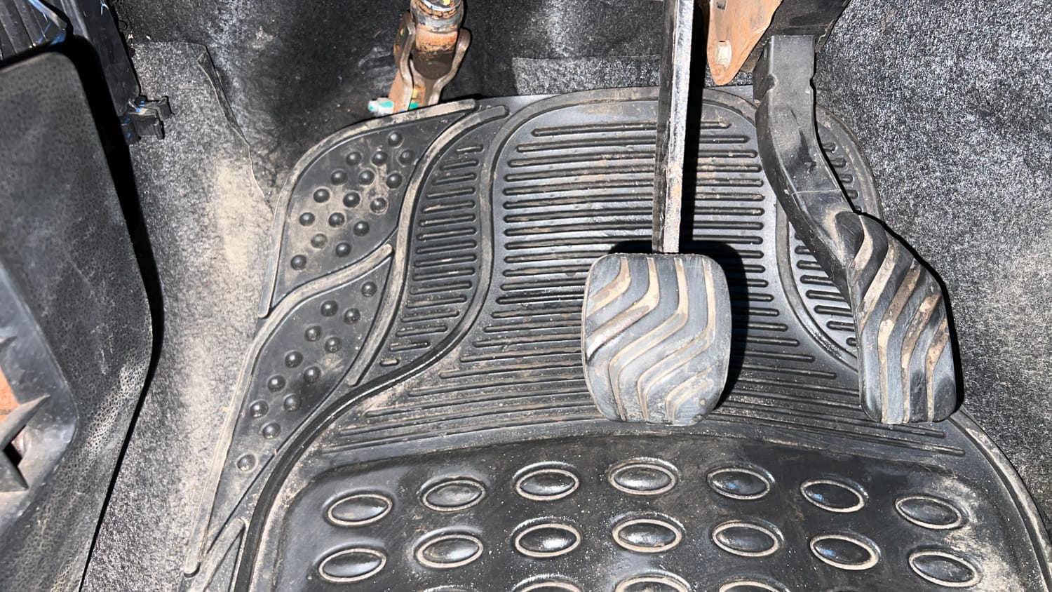 Used 2019 Renault Kwid 1.0 RXT AMT Opt Petrol Automatic interior PEDALS VIEW