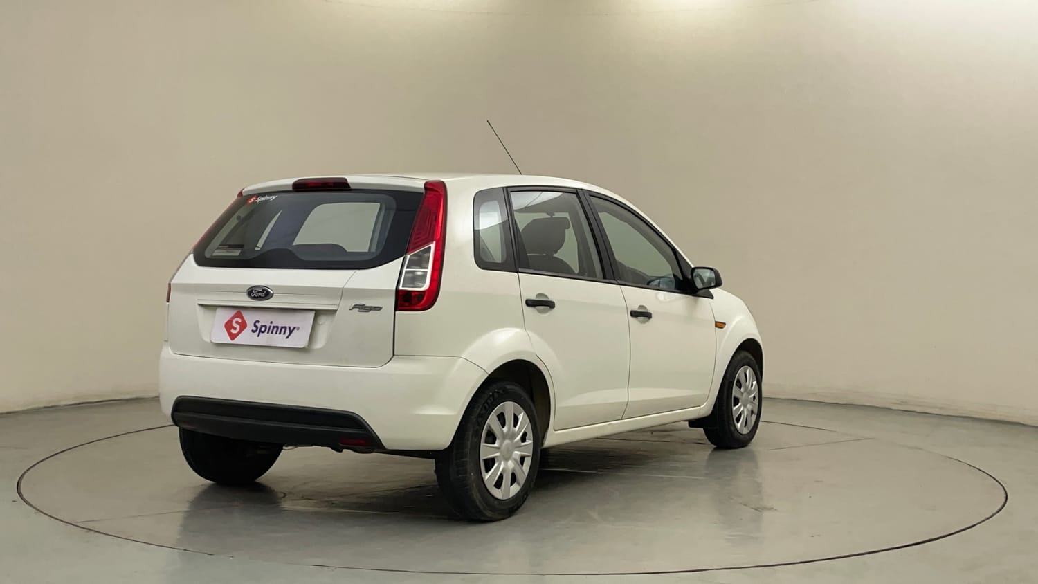 Used 2013 Ford Figo Duratec Petrol EXI 1.2 Petrol Manual exterior RIGHT REAR CORNER VIEW