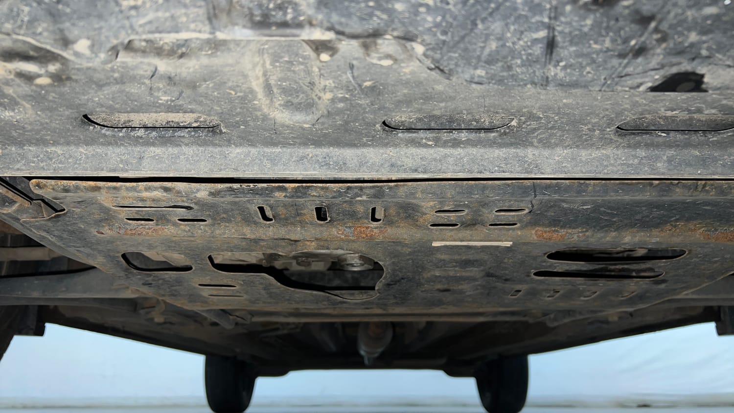 Used 2021 Renault Kiger RXT MT Petrol Manual extra FRONT LEFT UNDERBODY VIEW