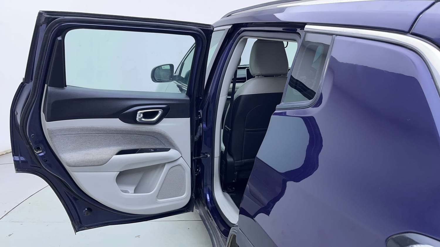 Used 2021 Jeep Compass Longitude (O) 2.0 Diesel Diesel Manual interior LEFT REAR DOOR OPEN VIEW