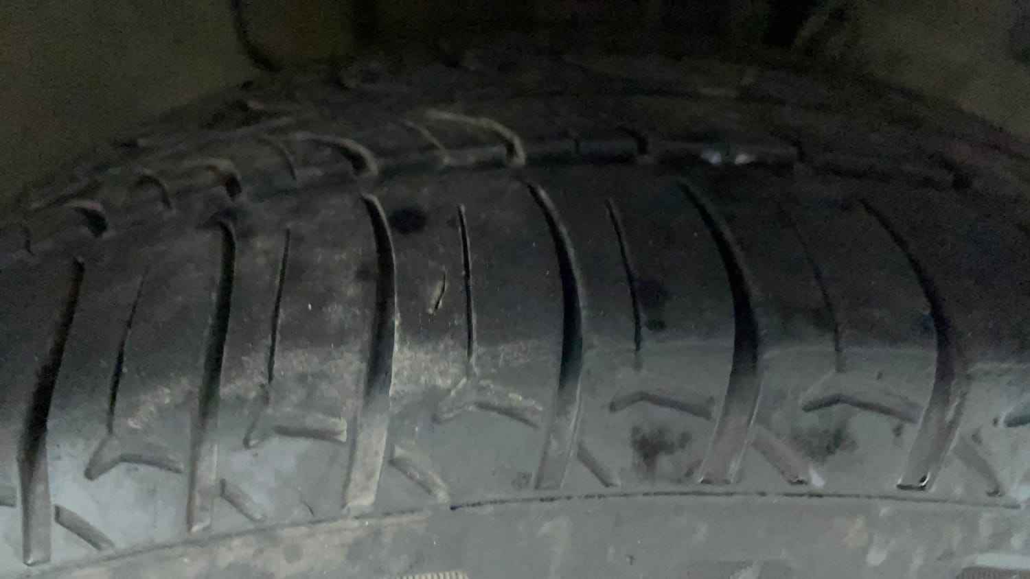 Used 2023 Tata Tigor XZ CNG Cng Manual tyres RIGHT FRONT TYRE TREAD VIEW