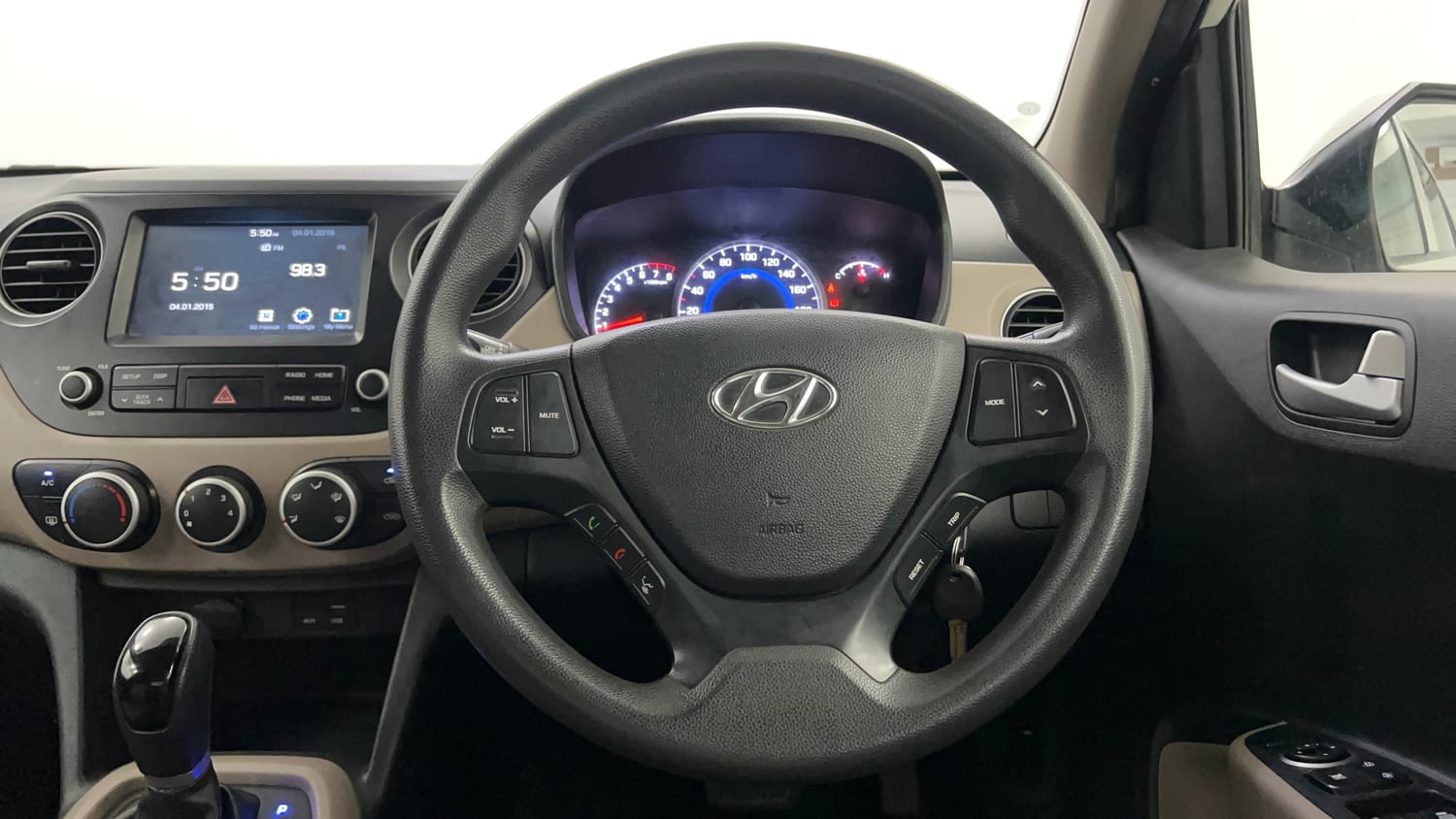 Used 2017 Hyundai Grand i10 Sportz (O) AT 1.2 Kappa VTVT Petrol Automatic interior STEERING VIEW
