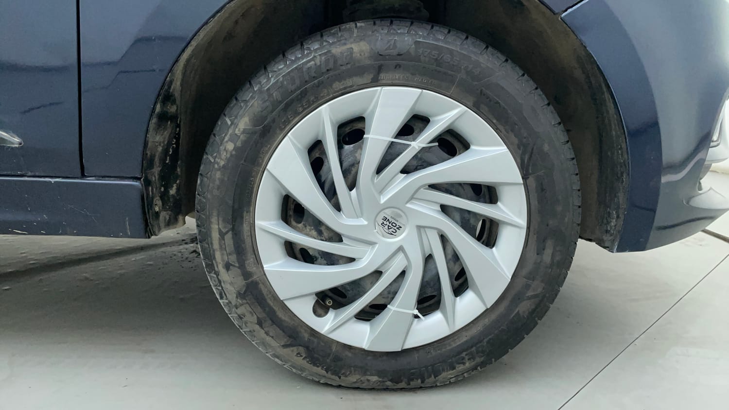 Used 2023 Tata Tigor XZ CNG Cng Manual tyres RIGHT FRONT TYRE RIM VIEW