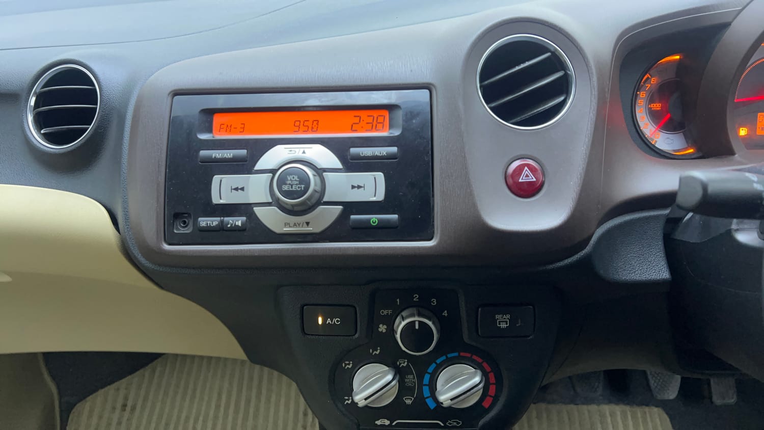 Used 2013 Honda Brio S MT Petrol Manual interior MUSIC SYSTEM & AC CONTROL VIEW