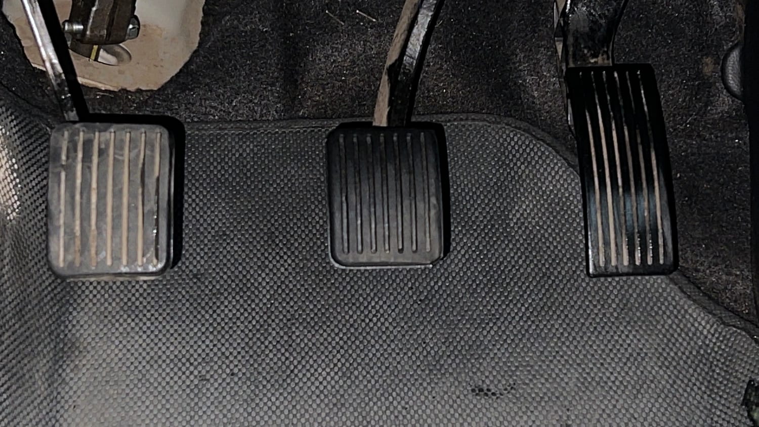 Used 2018 Hyundai Grand i10 Sportz 1.2 Kappa VTVT Petrol Manual interior PEDALS VIEW