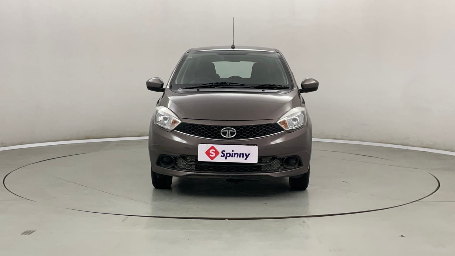 Used 2017 Tata Tiago Revotron XT Petrol Manual exterior FRONT VIEW