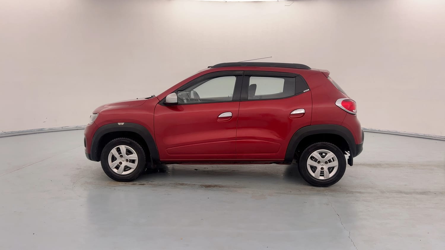 Used 2018 Renault Kwid RXT (O) 1.0 SCE Edition Petrol Manual exterior LEFT SIDE VIEW