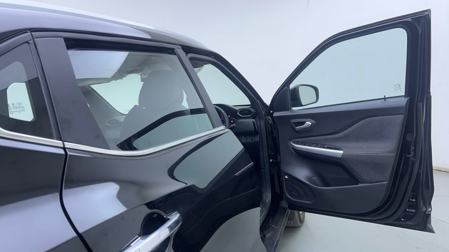 Used 2023 Nissan Magnite XV Premium Turbo Petrol Manual interior RIGHT FRONT DOOR OPEN VIEW