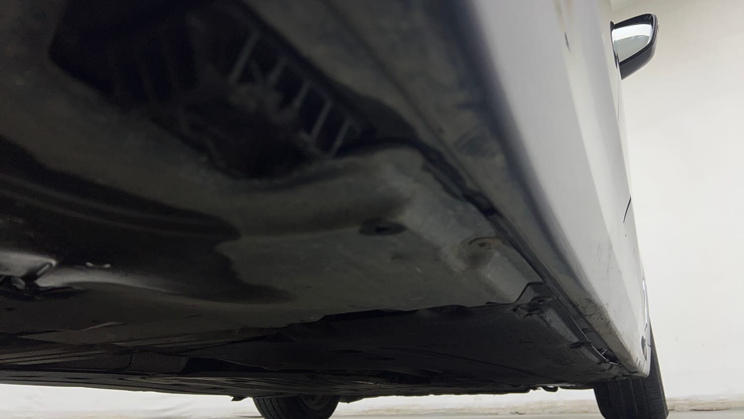 Used 2018 BMW 5 Series 520d Luxury Line Diesel Automatic extra REAR RIGHT UNDERBODY VIEW
