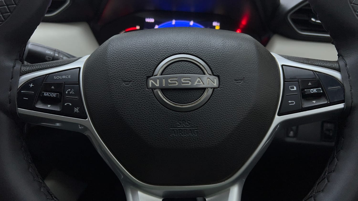 Used 2021 Nissan Magnite XV Turbo CVT Petrol Automatic top_features Airbags