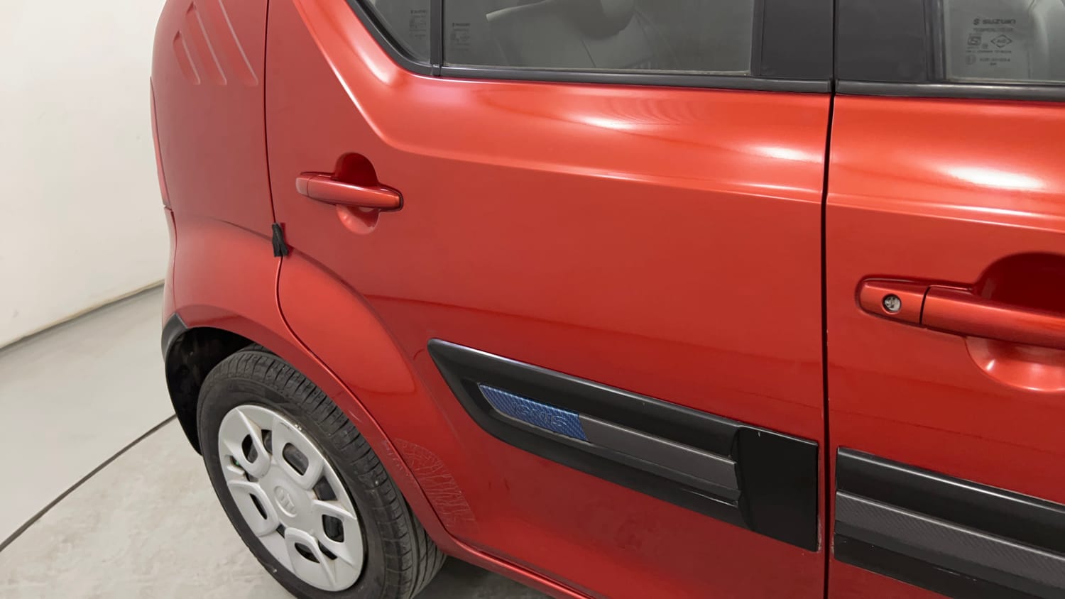 Used 2017 Maruti Suzuki Ignis Delta 1.2 AMT Petrol Automatic dents MINOR SCRATCH