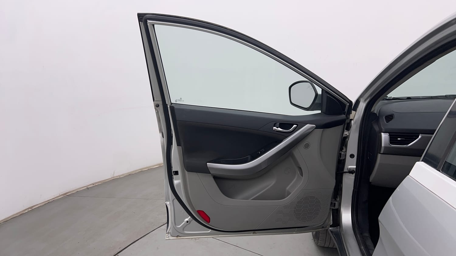 Used 2018 Tata Nexon XZ Plus Petrol Manual interior LEFT FRONT DOOR OPEN VIEW