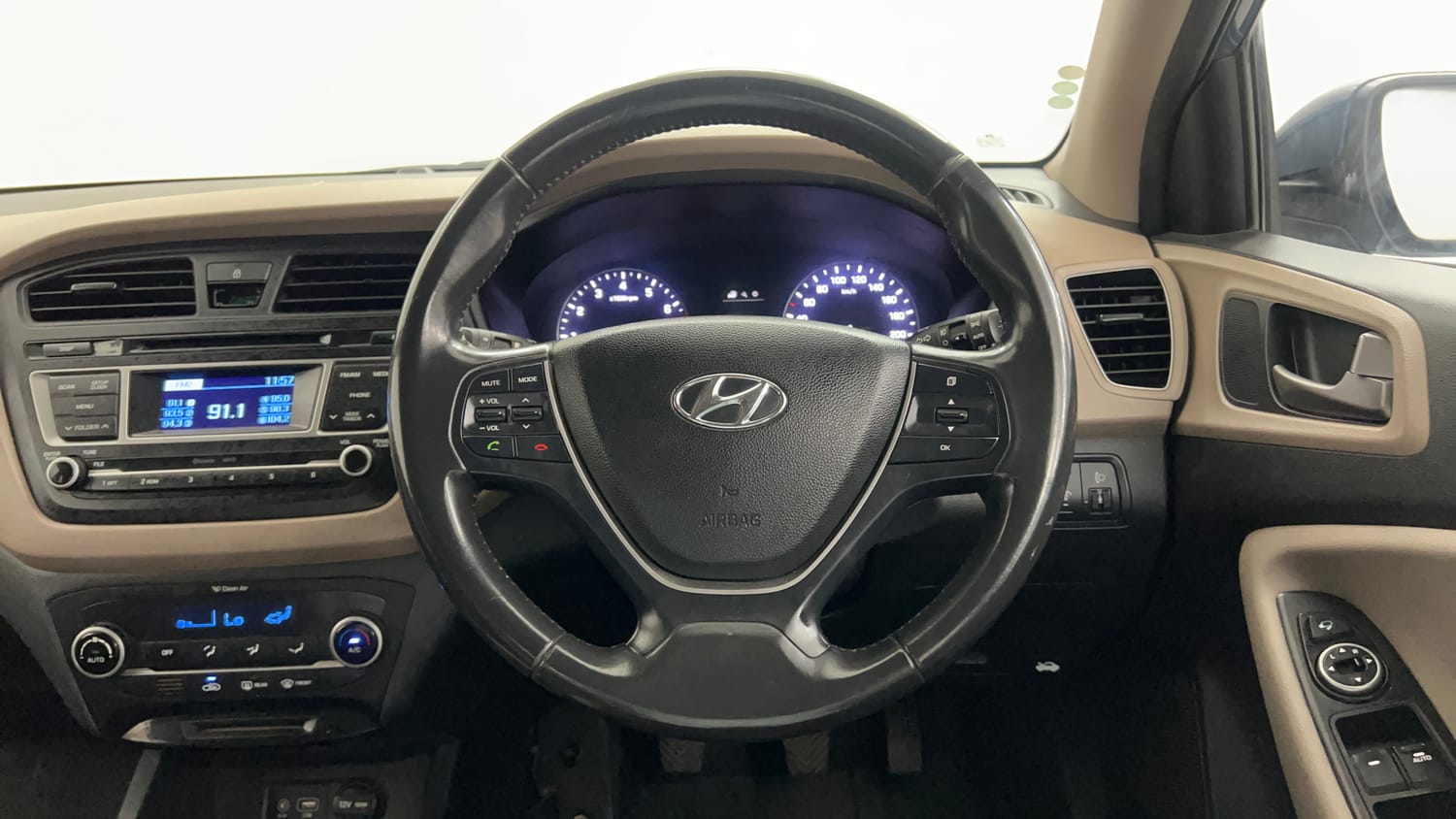 Used 2015 Hyundai Elite i20 Asta 1.2 Petrol Manual interior STEERING VIEW