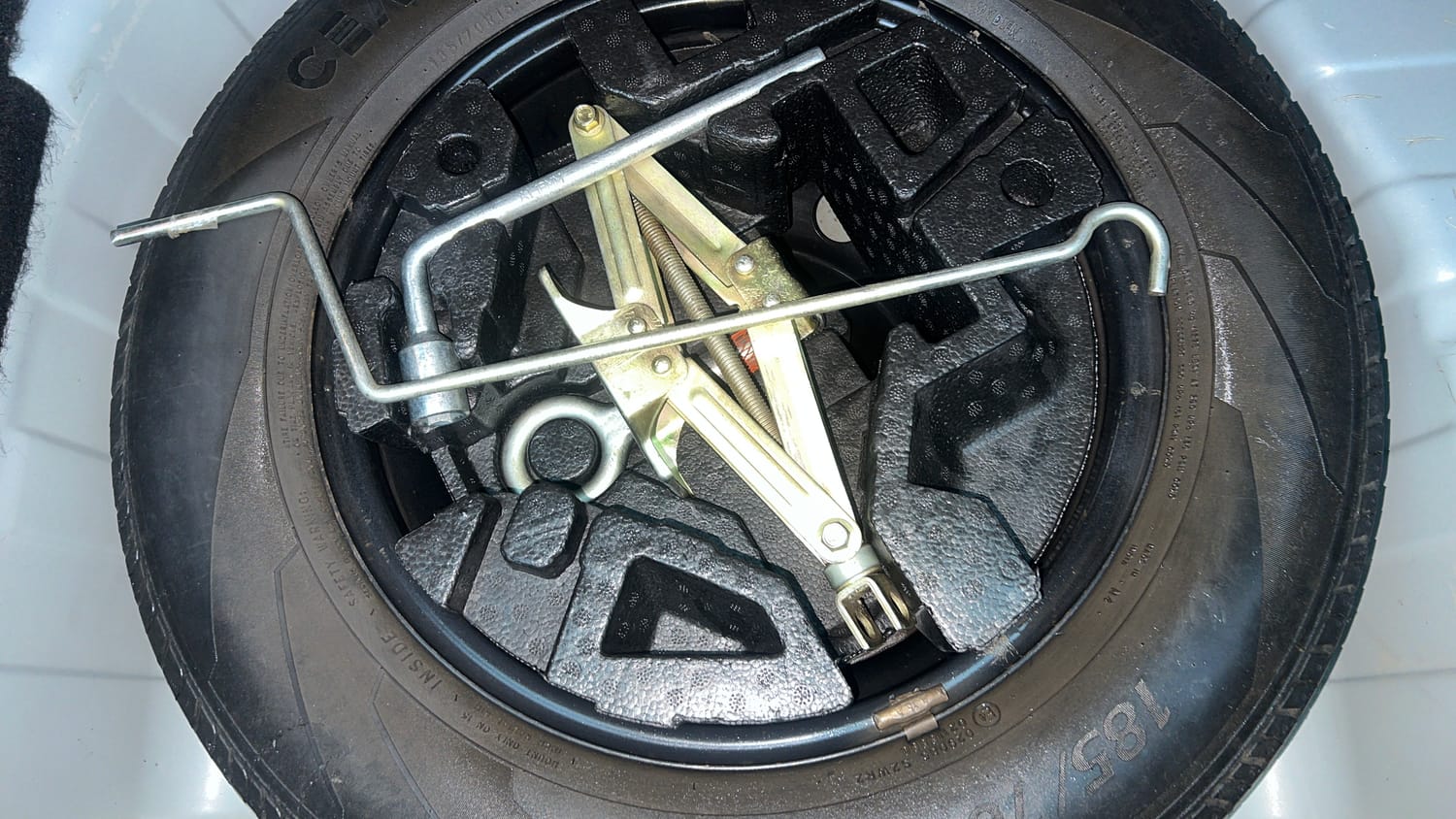 Used 2022 Tata Punch Adventure MT Petrol Manual tyres SPARE TYRE VIEW